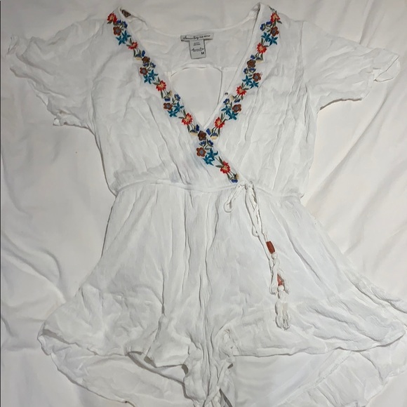 White flowery romper - Picture 2 of 4